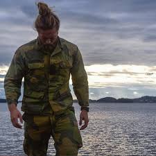 210,328 likes · 3,515 talking about this. Norwegian Marine Official Lasse Matberg Instagram
