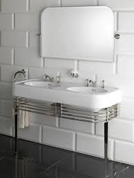 Devon hughes (born august 1, 1972) is an american professional wrestler. Devon Il Nuovo Fascino Delle Consolle Sanitari Prodotti In Vetrina Centro Edile Quartarella