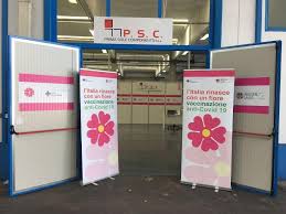 Stiamo vincendo la lotta al covid e siamo vicini alla fine dell'incubo, grazie alle regole, ai vaccini, ai sostegni all'economia. Ciociaria Open Day Assalto Ai Vaccini 2 300 Dosi Di Astrazeneca