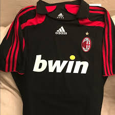 Night shyamalan's 'old' proves time is the most valuable thing we have Ac Milan Kit 2007