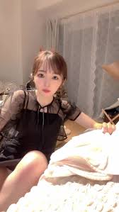 Live配信でパンチラしまくる女子アナが発見される！！【GIF動画あり】 : アナきゃぷ速報