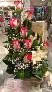Would Love It If Someone Would Send Me Flowers Church Flower Arrangements Flower Arrangements Simple Large Flower Arrangements