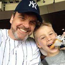 Stream Paul Rakov music