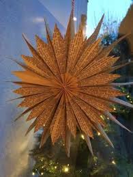 Stern Aus Buchseiten Inklusive Anleitung Star Made Of Bookpages Including Tutorial Upcycling Basteln Weihnachten Weihnachtsdeko Selber Basteln Buchseiten