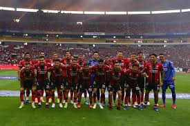 Acuerda Bejos compra del Atlas; faltan trámites