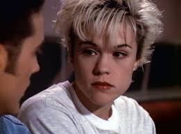 Let's Make Fun of all the Clothes from Famous Original Beverly Hills,  90210: Season 2, Episode 16: My Desperate Valentine