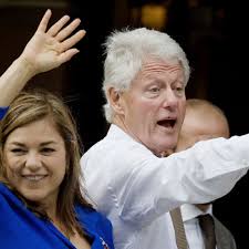 Clinton rallies Democrats in O.C.