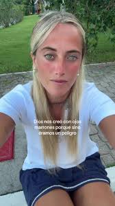 Videa uživatele Doris Vallejo (@doris.vallejo62) s Praise Jah In The  Moonlight