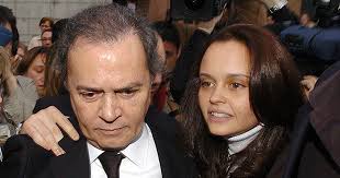 Hallan el cadáver de Junior, el viudo de la cantante, Rocío Dúrcal