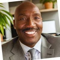 Christian Gordon's Instagram, Twitter & Facebook