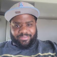 Andre Cunningham's Instagram, Twitter & Facebook