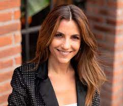 La conductora y el intendente de vicente lópez deleitaron con una receta original. Retrato De Maria Belen Luduena Una Mujer Poderosa Y Fashionista Para Ti