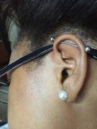 So As Time Progresses I Ve Noticed That I Do In Fact Have A Small Keloid On My Ear I Ve Been Using The Tea Tree Oil Method W Industrial Piercing Piercings Ear
