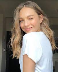 Maddie Ziegler Honey Blonde Hair Blonde Hair Girl Honey Blonde Hair Color