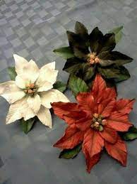 Pin By Gayani Dissanayake On Art Sugar Flowers Tutorial Christmas Flowers Clay Flowers