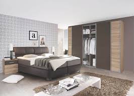 Ich schreibe im namen von herr kadric. Schlafzimmer