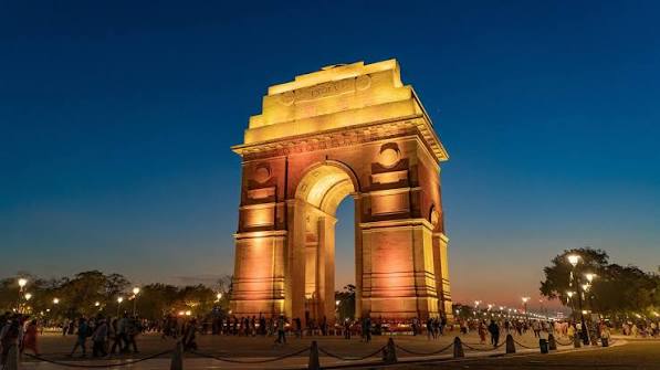 Explore the India Gate in Delhi | Incredible India