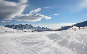 Richiedi informazioni e prenota la tua vacanza o weekend tra 15 annunci su casevacanza.it. Vacanze In Alta Badia Appartamenti Ciasa Collina