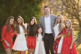 Happy Holidays and Merry Christmas!! @michellerpayne @alex.stannnn  @amberleigh_payne07 @deannastann1123 @alison_stann