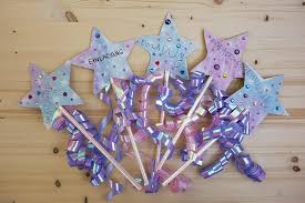 Diy Zauberstab Einladungen Fur Den Kindergeburtstag