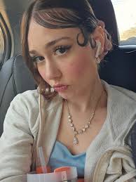 FROM THE WINY RADIO NEWSROOM: MISSING CHILD FROM BOZRAH: FROM CT STATE  POLICE: THE FOLLOWING SILVER ALERT HAS BEEN ISSUED: SOFIA HILL Age: 16 DOB:  11/03/2008 Sex: Female Race: White Hair: Brown