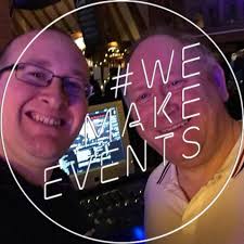 Quick question... does such a thing as a right angle powercon connector  exist, and if it does where can I buy a couple from? Thanks!