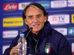 Roberto mancini jest ojciec andrea mancini (bez klubu). Roberto Mancini Extends Italy Contract Until 2026 Sportstar