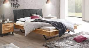 Bett Aus Massiver Kernbuche Stahl Und Wildlederimitat Feruso Schlafzimmer Deko Wohnung Sofa Kissen Kopfteil
