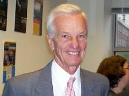 Buffett's go-to billionaire dealmaker has Wall Street