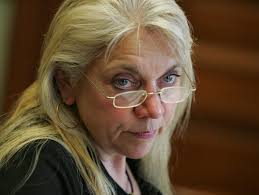 Humane Society in flap over chicken cages