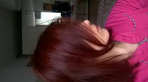 Vuoi farti i capelli rossi ma non sai quale rosso scegliere? Tornare Castana