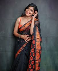 Sanchita Shetty - Free pics, galleries & more at Babepedia