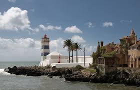 The oldest city in colombia, romantic santa marta is fringed by beautiful beaches and the stunning mountains of the sierra nevada de santa marta range. Santa Marta Lighthouse Museum Aires Mateus Archdaily