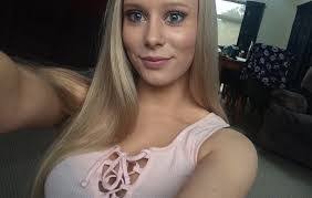 Danielle Cherry's Instagram, Twitter & Facebook