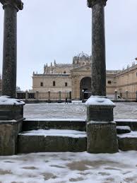 El Paseo Merecio La Pena Para Poder Conseguir Estas Imagenes De Nuestra Catedral Bajo El Frio Polar Y La Nieve Que Ayer Nos D Lugares De Espana Catedral Zamora