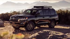 There aren't any major differences between the 2020 and 2021 toyota land cruiser. New Toyota Land Cruiser 2020 Special Edition Could Be V8 Swansong Benzina