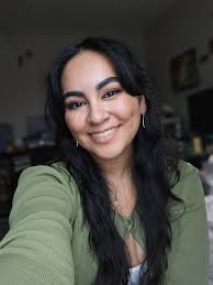 Emily Elizondo's Instagram, Twitter & Facebook