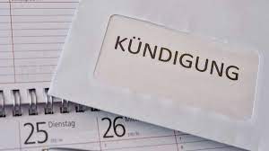 Möchten sie ihren kredit kündigen bevor die drei monate verstrichen sind, kann die bank eine. Kundigung Schreiben Wie Kundige Ich Den Arbeitsvertrag Karriere