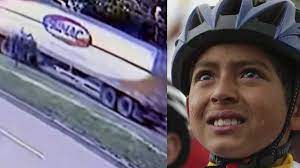 Julián esteban gómez carvajal studies paisajismo, arquitectura, and diseño grafico. 0cni2yxah6gjmm