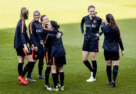 Maybe you would like to learn more about one of these? Zo Bereiden De Oranje Leeuwinnen Zich Voor Op Duel Met Chili Foto S Sportnieuws