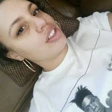 Kristina Wright (kmwillustration)