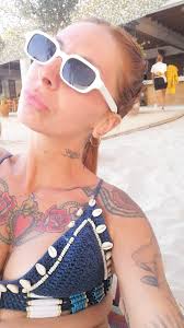 Il valore dei silenzi. #QuestaÈLaMiaVita (1962) #JeanLucGodard