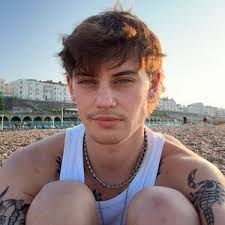 Noah Donovan Cooter (@.no.noah.02)