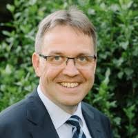 1600+ "Stief" profiles