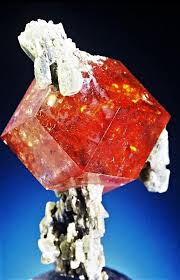 Grossular Var Hessonite Dioptase Vermont Usa Minerali Gemme