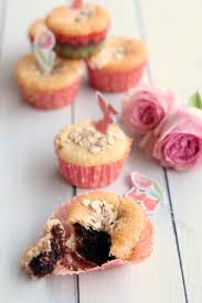 Marmellata di arancia home made nell'impasto e quadratini di cioccolato fondente all'interno. Muffin All Avena Con Cuore Di Cioccolato Un Pinguino In Cucina