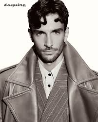 I love relatable drama, like the tension of police parked outside Dan  Murphy's,” artist Mark Bo Chu (@markbochu) tells Esquire of his  streetscapes. “Or the comedy of a desperate bloke awkwardly throwing