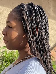 Cute goddess Island twist