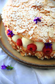 Je Suis Tres Exigeante En Terme De Tropezienne Je Ne Sais Pas Si C Est La Meme Definition Que Pour La Tropezienn Tarte Tropezienne Dessert Recette Tropezienne