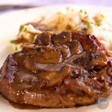 Recipe Of The Day Steak Marsala With Cauliflower Mash Forget Steak And Potatoes Easy To Mash Cauliflower Is The New Veggie In Town Simply Mit Bildern Rezepte Kochrezepte